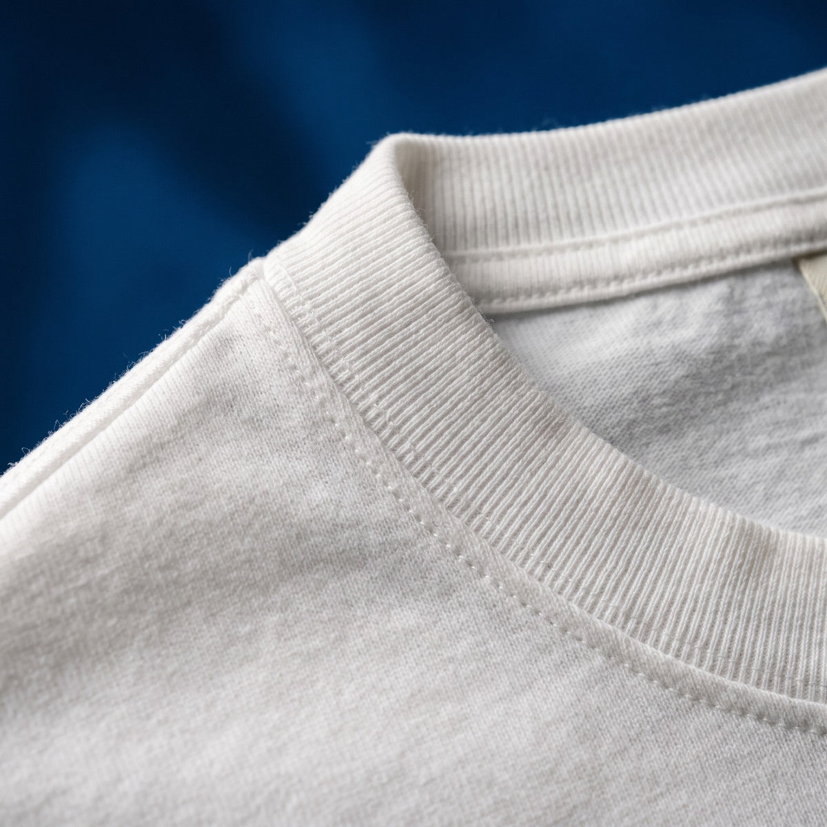 White | Detail | WEEKEND HEIR After Dinner Tee in White, collar and rib up close